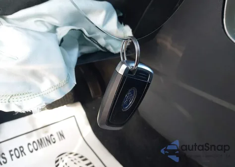 2020 Ford Ecosport Ses z USA, uszkodzony, nr VIN MAJ6S3JL5LC338274